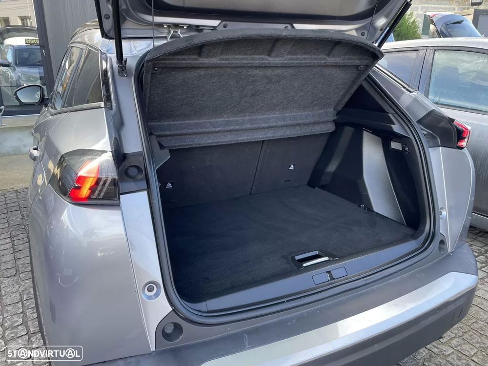 Peugeot 2008 1.2 PureTech Allure - 20