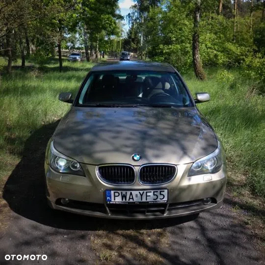 BMW Seria 5 520i - 35