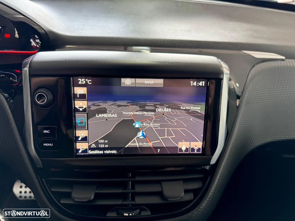 Peugeot 2008 1.2 PureTech GT Line EAT6 - 11