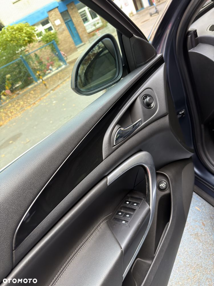 Opel Insignia 2010 photo 4