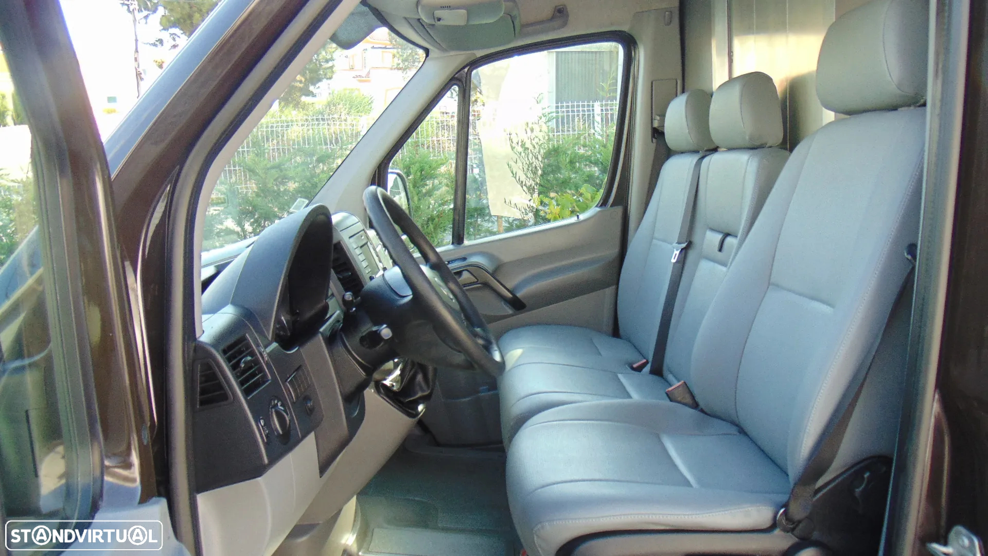 VW CRAFTER 2.0 TDI 140CV - 11
