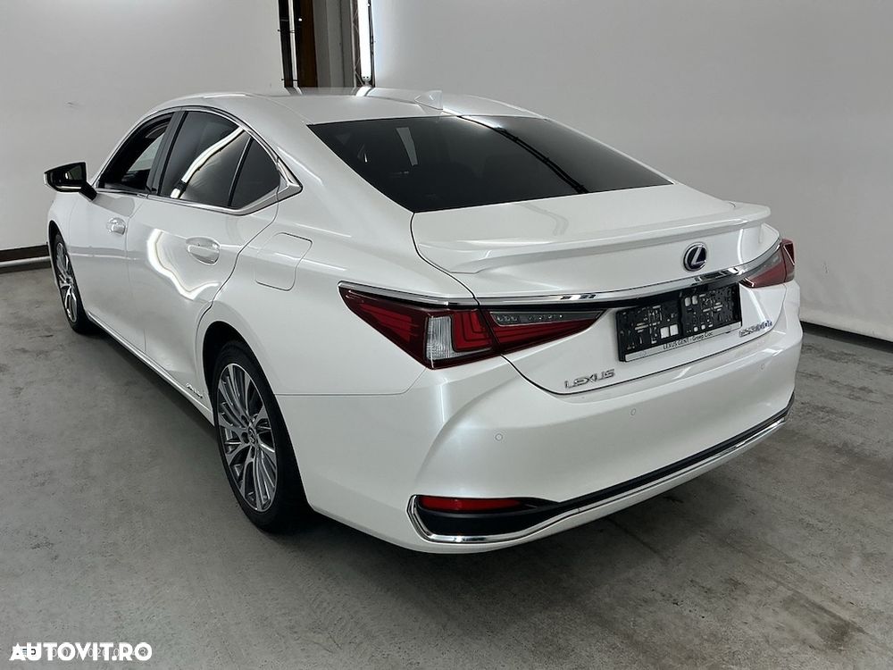Lexus Seria ES 300h Executive - 4