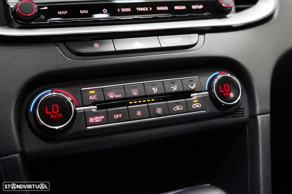 Kia XCeed 1.6 GDi PHEV First Edition+SRF - 15