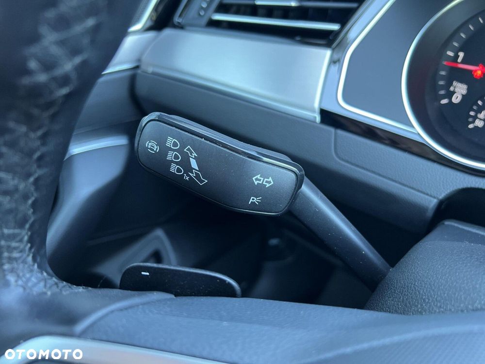 Volkswagen Passat - 13