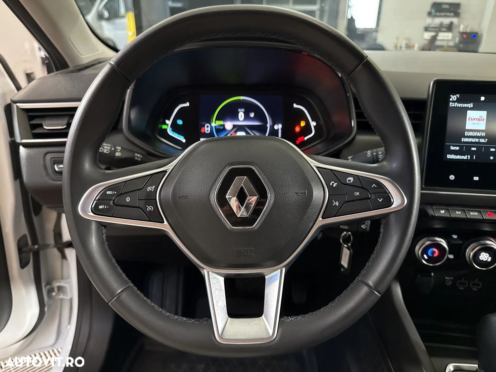Renault Clio - 17