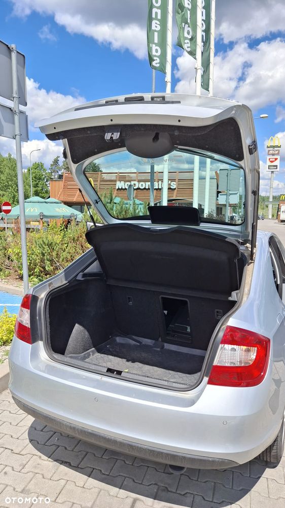 Skoda RAPID 1.2 TSI Ambition - 12