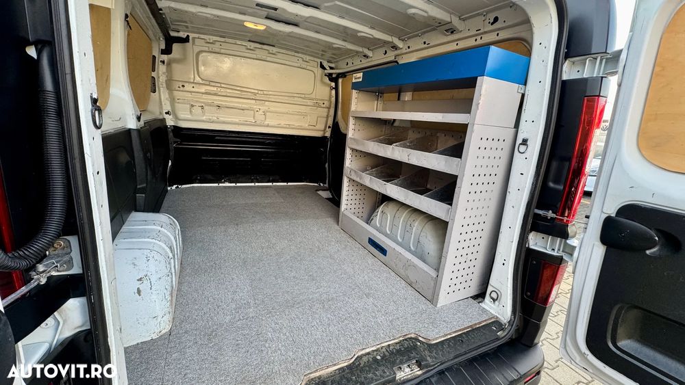 Renault Trafic - 8