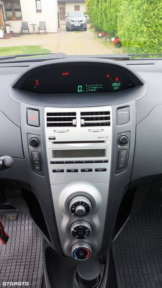 Toyota Yaris 1.3 Luna - 13