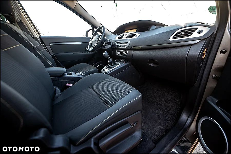 Renault Grand Scenic - 37