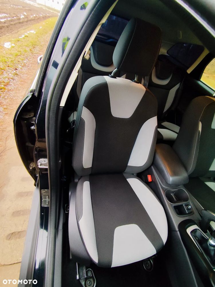 Ford Focus 1.0 EcoBoost Trend - 25