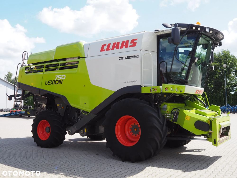 Claas Lexion 750 GPS + V770 - 5