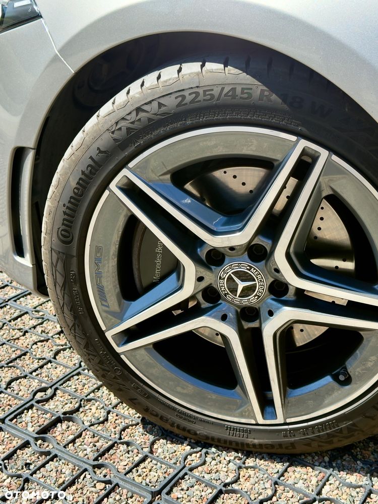 Mercedes-Benz Klasa A 220 AMG Line 7G-DCT - 9