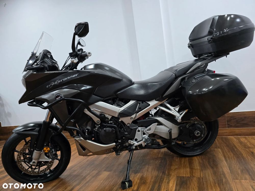 Honda VFR - 2