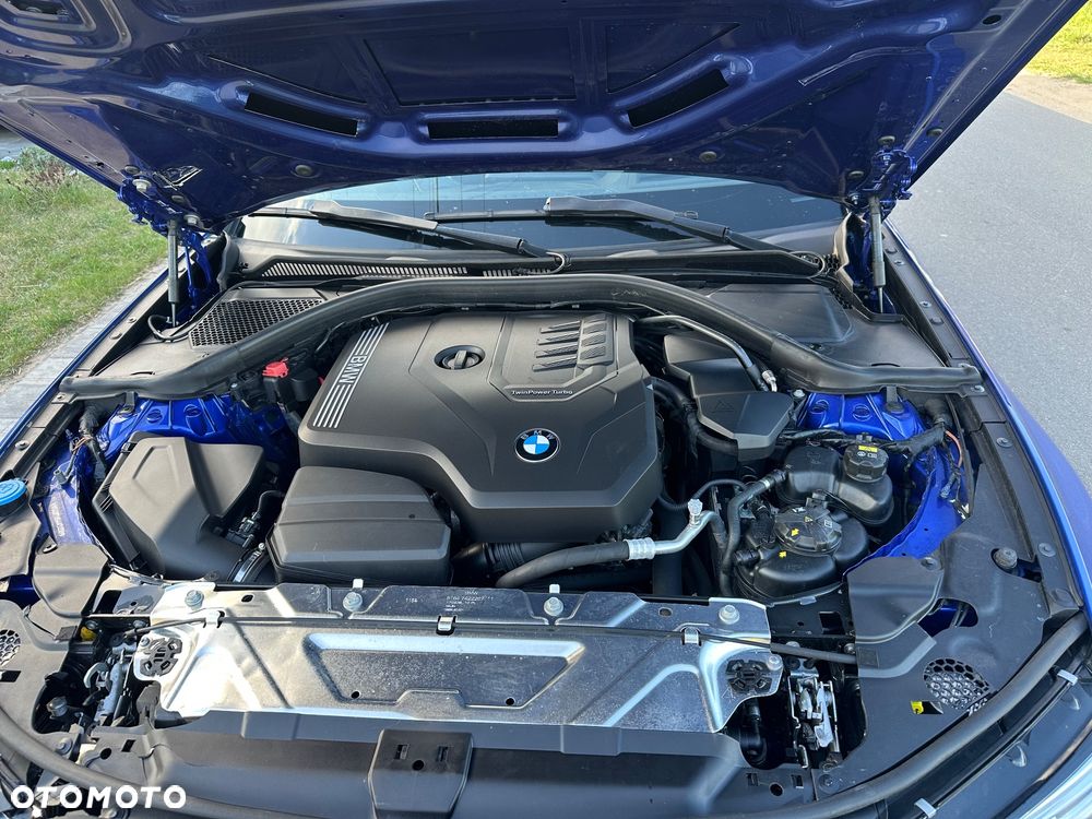 BMW Seria 3 330i M Sport - 25