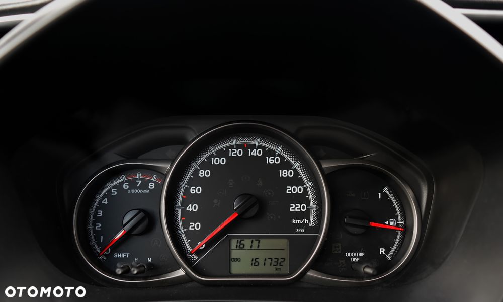 Toyota Yaris 1.0 Premium EU6 - 8