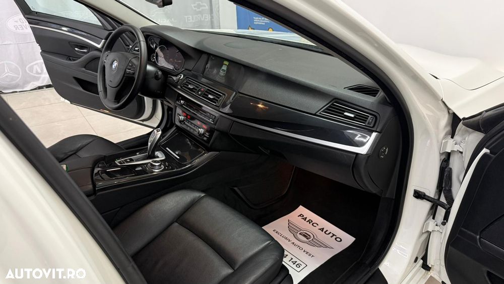 BMW Seria 5 528i Aut. Luxury Line - 8