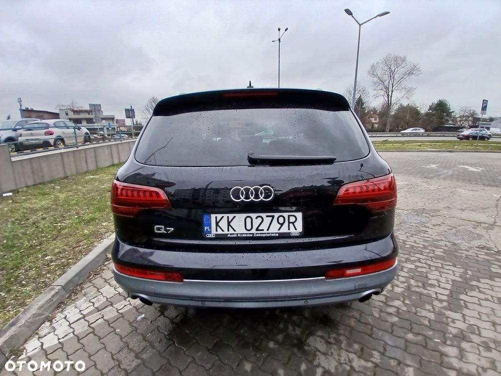 Audi Q7 3.0 TFSI Quattro Tiptronic - 6