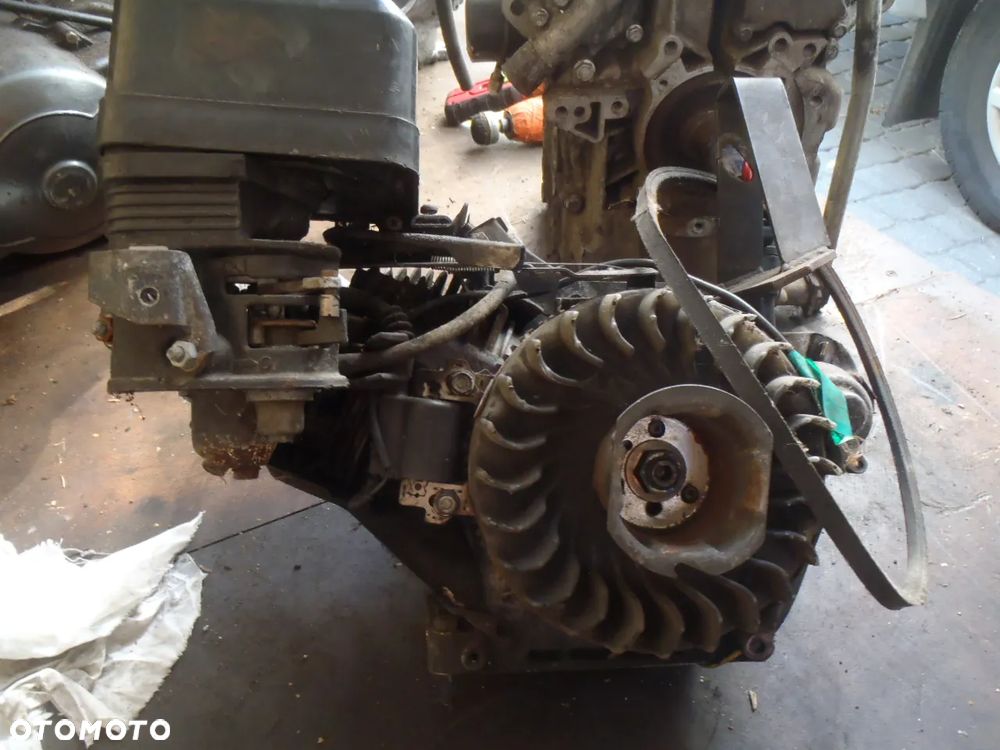 silnik AGEGAT prądnica prądotwórczy zagęszczarka motor blok wał karter rozrusznik gażnik honda gx200 GX 200 196CM3 6,5Km - 10