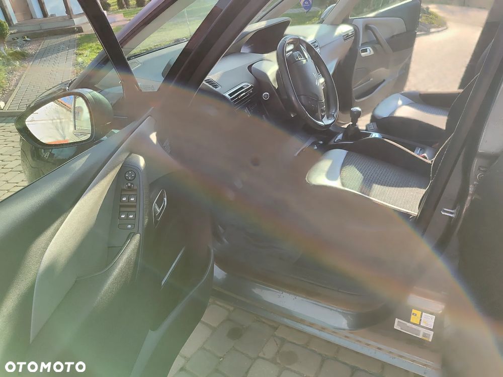 Citroën C4 Picasso - 8