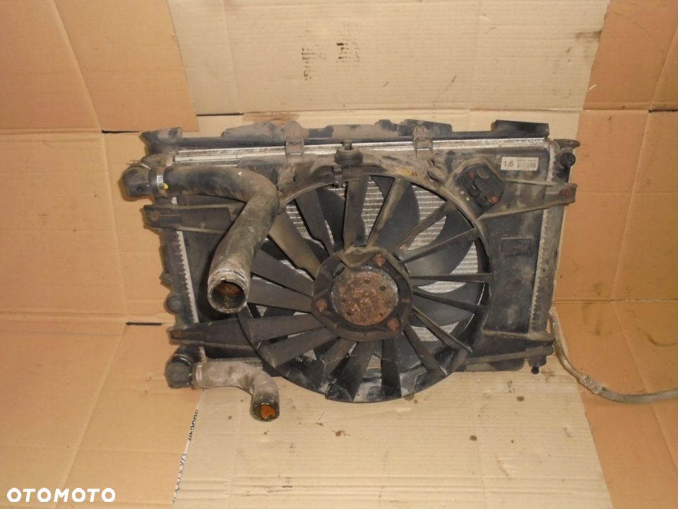 CHLODNICA WODY ALFA 147 1.6 - 2