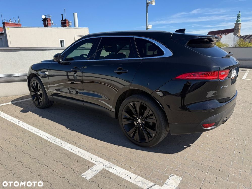 Jaguar F-Pace 2.0 i4P AWD 300 Sport - 4