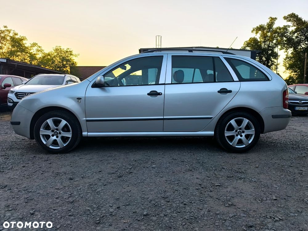 Skoda Fabia - 10