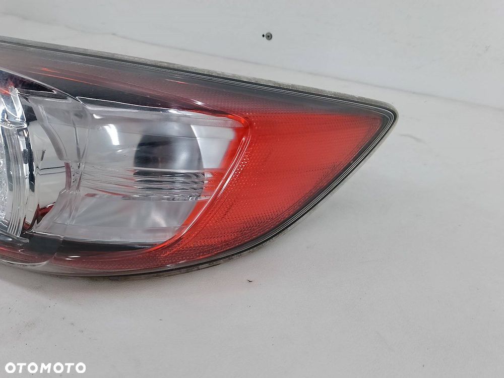 LAMPA TYLNA PRAWA MAZDA 3 II ( 09-13 ) BBN751150 HATCHBACK - 2