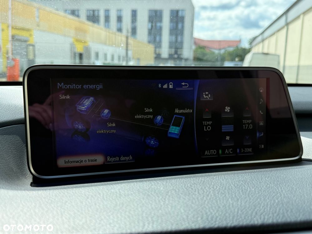 Lexus RX 450hL (hybrid) - 36