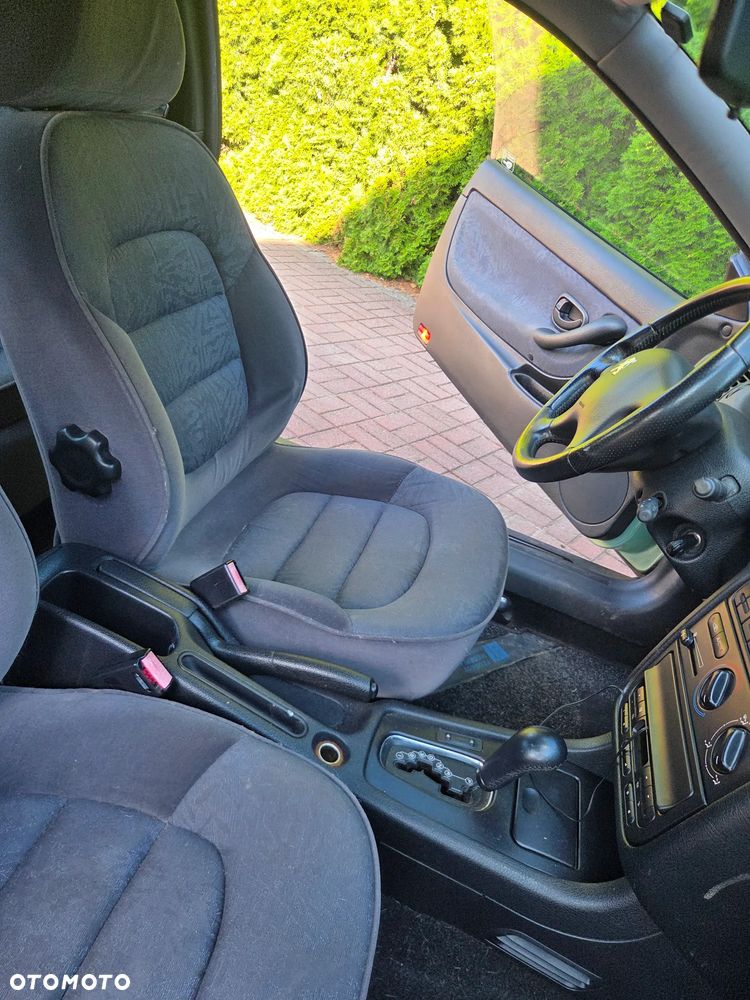 Peugeot 406 - 22