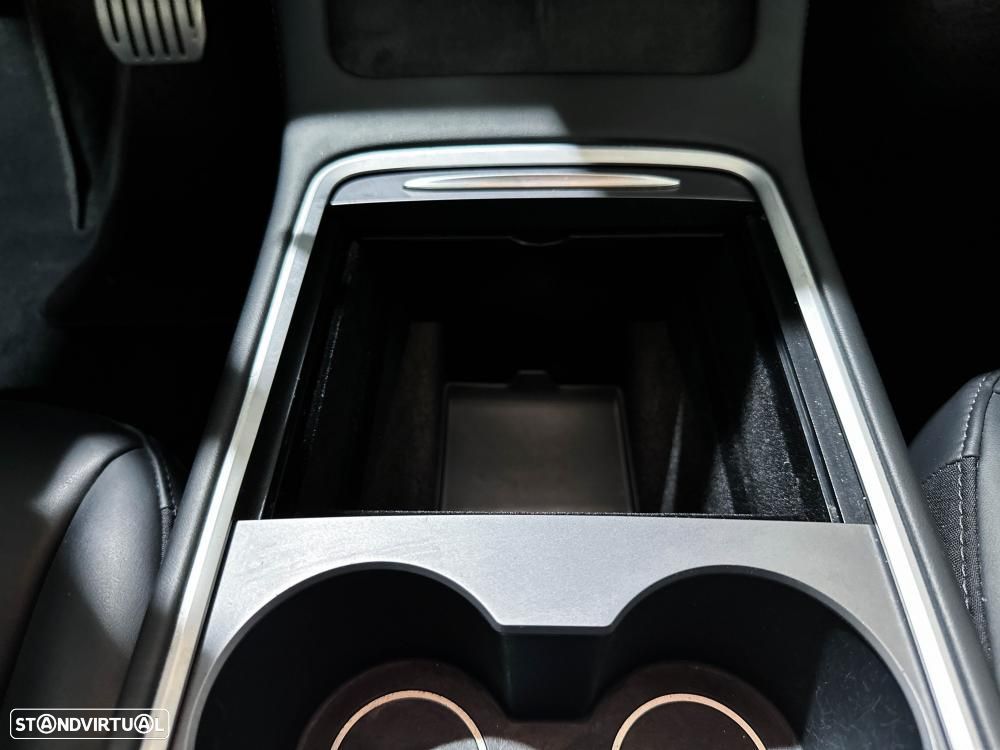 Tesla Model 3 Performance Dual Motor AWD - 38