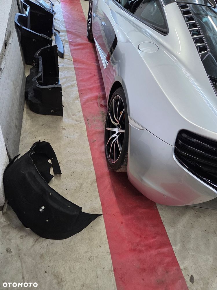McLaren MP4-12C - 38