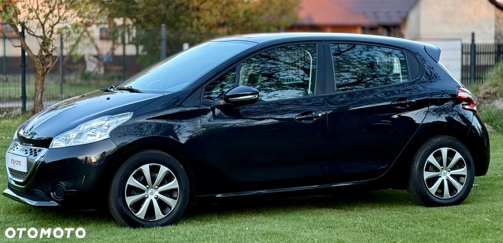 Peugeot 208 - 2