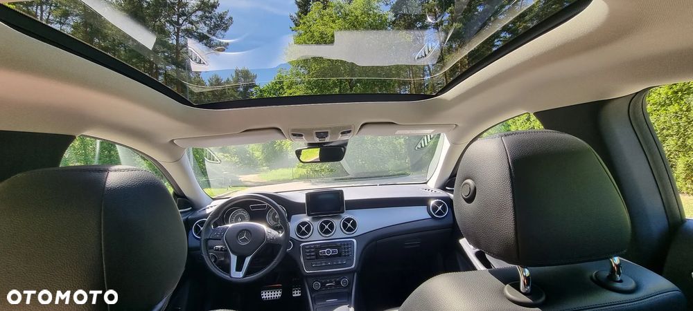 Mercedes-Benz CLA 250 4Matic 7G-DCT UrbanStyle Edition - 27