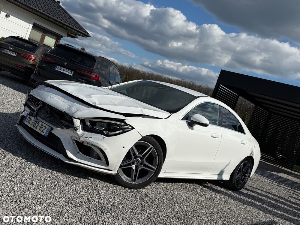 Mercedes-Benz CLA 220 7G-DCT AMG Line - 2