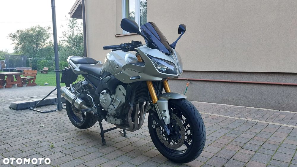 Yamaha FZ - 9