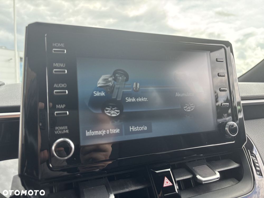 Toyota Corolla 1.8 Hybrid Comfort - 24