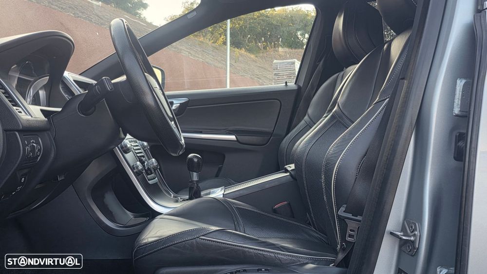 Volvo XC 60 2.4 D5 R-Design AWD S/S 139g - 11