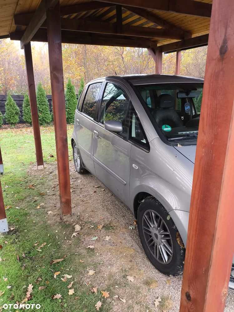 Lancia Musa 1.4 16v Platino - 4