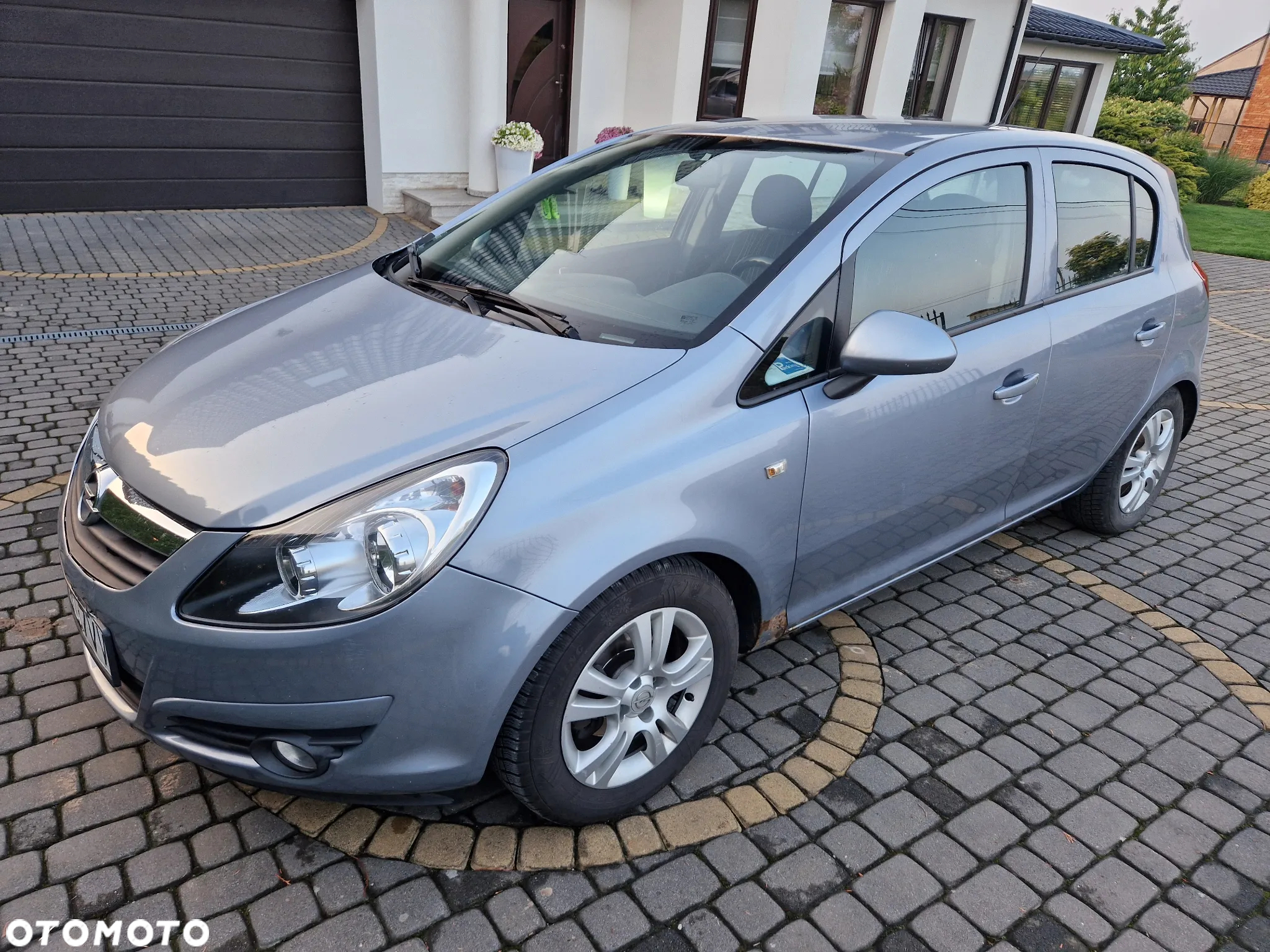 Opel Corsa 1.2 16V Essentia - 2