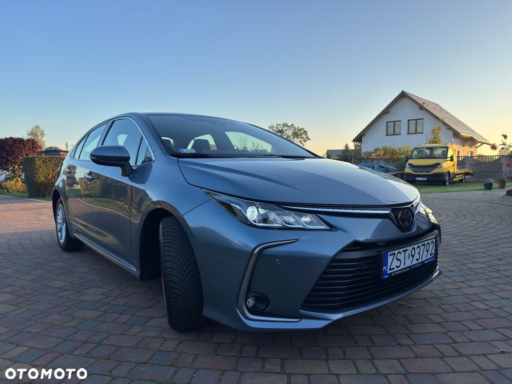 Toyota Corolla 1.6 Comfort - 11