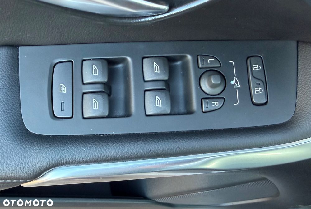 Volvo V40 D3 Momentum - 15