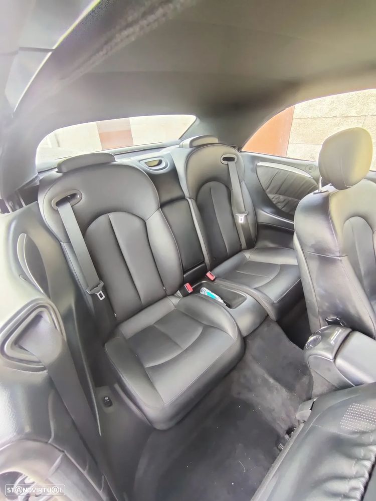 Mercedes-Benz CLK 200 K Avantgarde Aut. - 8