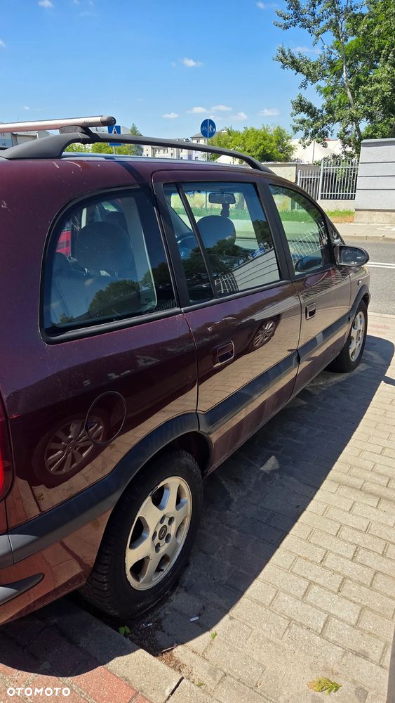 Opel Zafira 2.0 DTI Elegance - 2