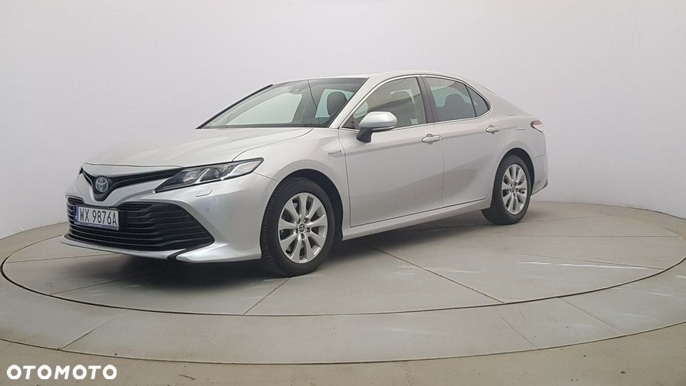 Toyota Camry - 3
