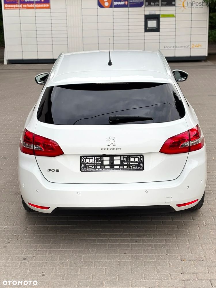 Peugeot 308 1.2 PureTech GPF Allure S&S - 13