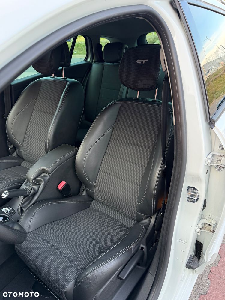 Renault Megane TCe 180 GT - 15
