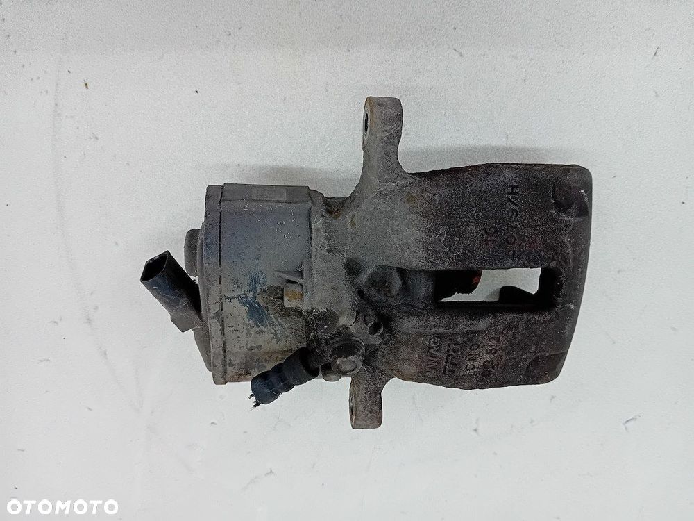 ZACISK HAMULCOWY PRAWY TYŁ VW PASSAT B7 5079/H 2.0 TDI - 1