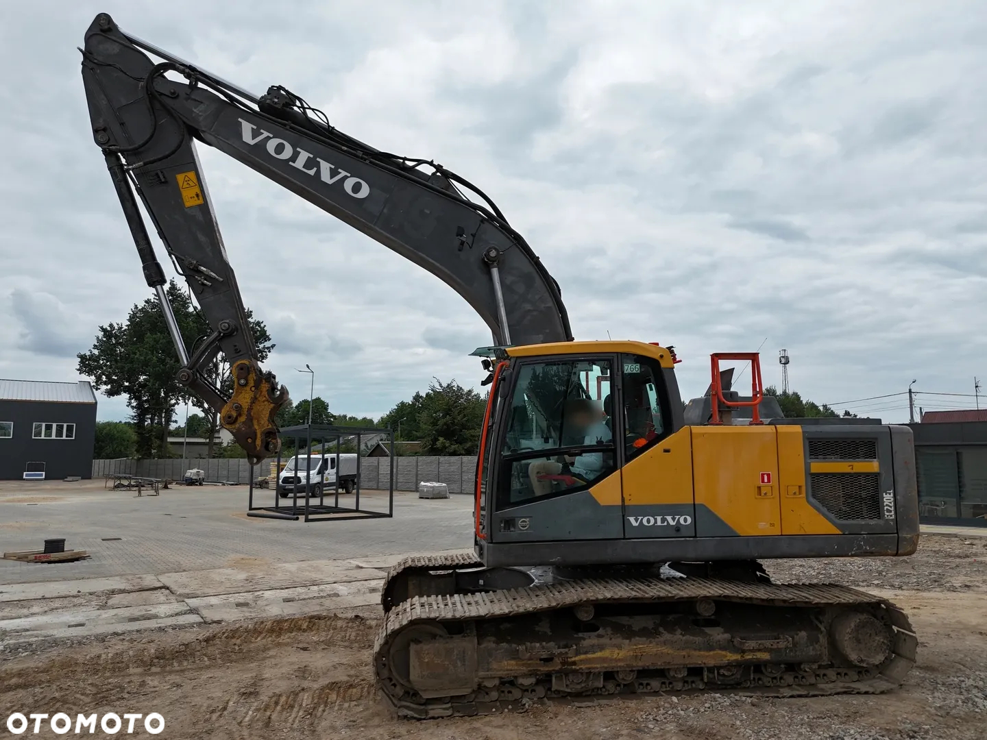 Volvo EC 220 EL - 23