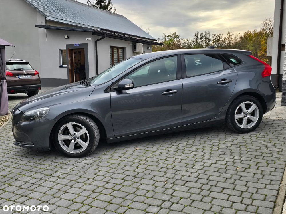Volvo V40 D2 - 4