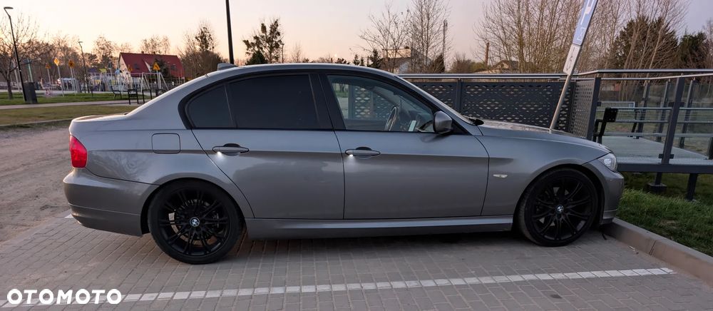 BMW Seria 3 320d Efficient Dynamics - 3